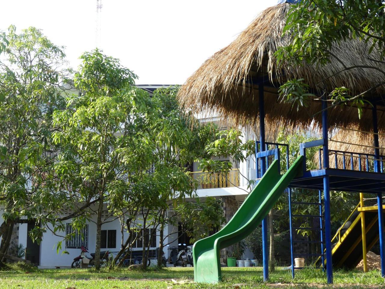 The Playground Bed and Breakfast Kampot Eksteriør billede