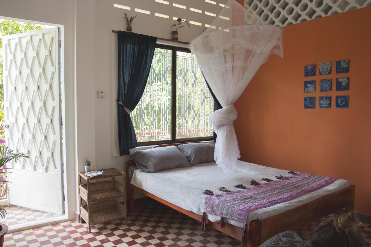 The Playground Bed and Breakfast Kampot Eksteriør billede